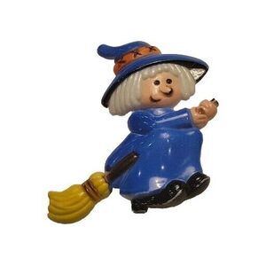 Vintage Norcross  Halloween  Plastic Cute Witch Brooch Pin signed Hong Kong